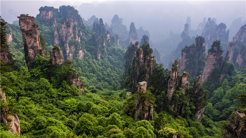 Hiina Avatari hõljuvad mäed ja Guilin